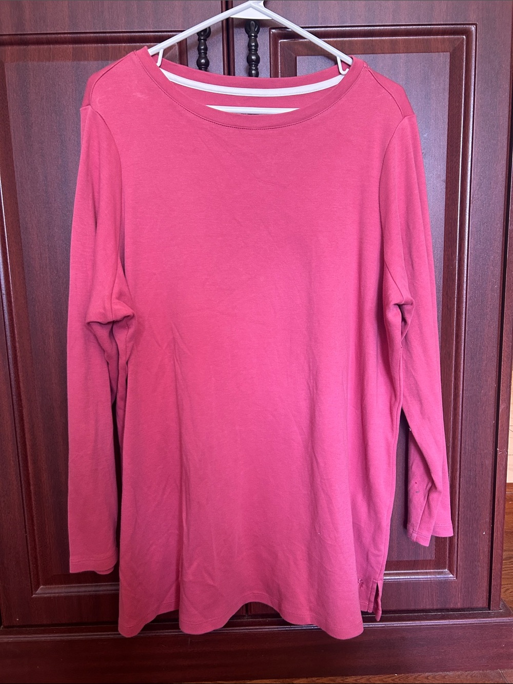 Isaac Mizrahi Long-Sleeve Scoop Neck Top in Deep Pink